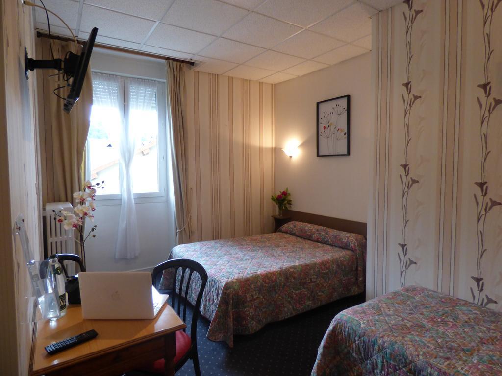 Hotel Saint Jean Vals-les-Bains Zewnętrze zdjęcie