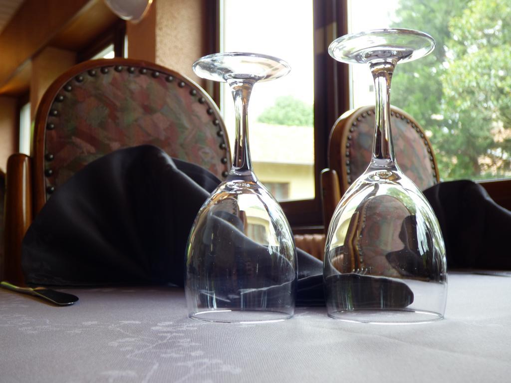 Hotel Saint Jean Vals-les-Bains Zewnętrze zdjęcie