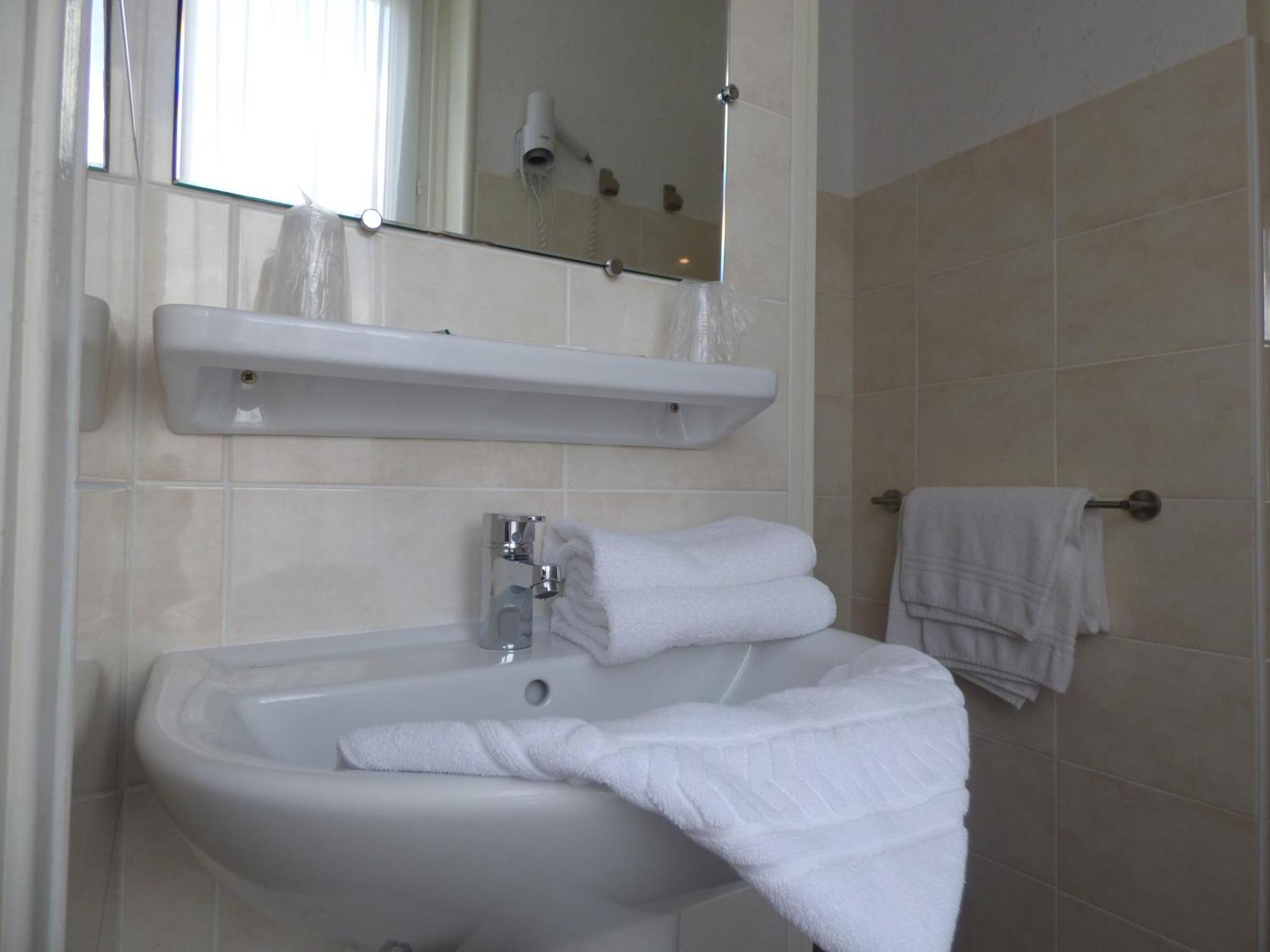 Hotel Saint Jean Vals-les-Bains Pokój zdjęcie