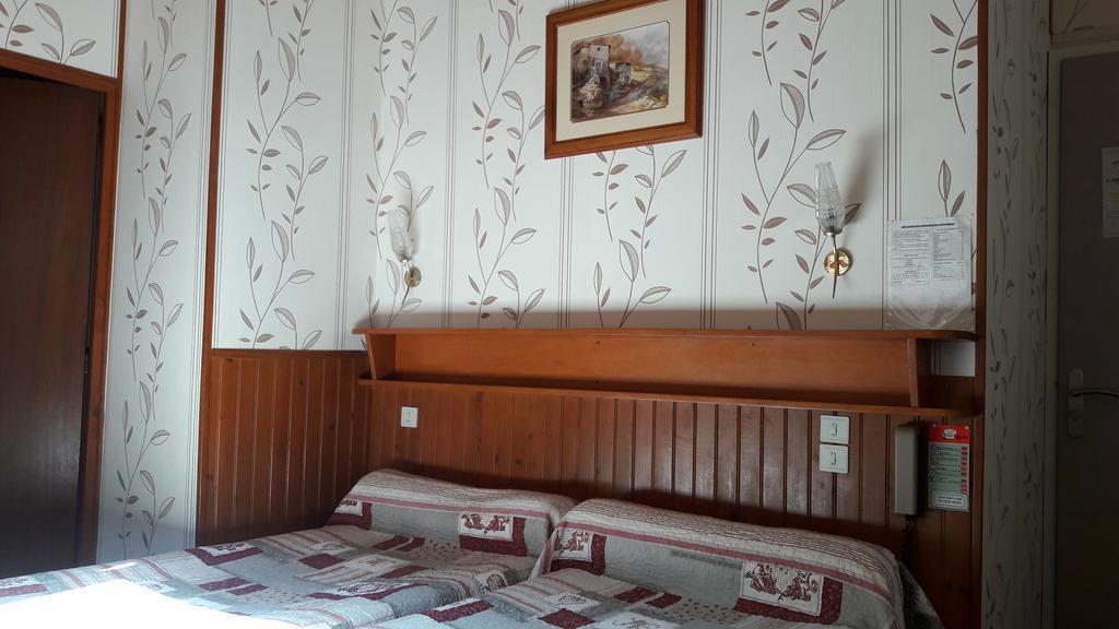Hotel Saint Jean Vals-les-Bains Pokój zdjęcie